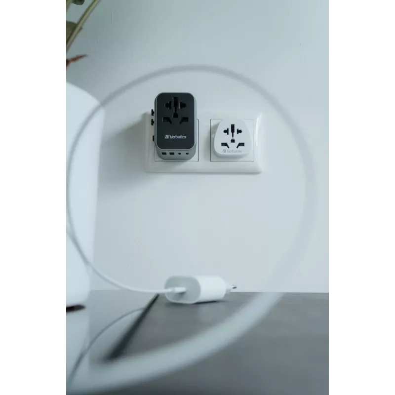 Síťový adaptér Verbatim 49545 Universal