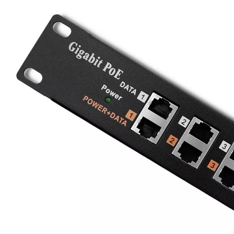 Patch panel QOLTEC 54478 12 portů PoE černý