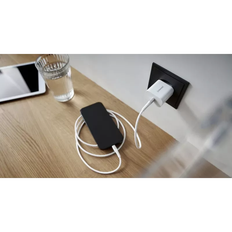 Nabíječka Intenso POWER ADAPTER USB-C/7802012, interiér