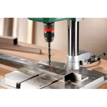 Bosch PBD 40 stolní vrtačka bezklíčové sklíčidlo 710 W