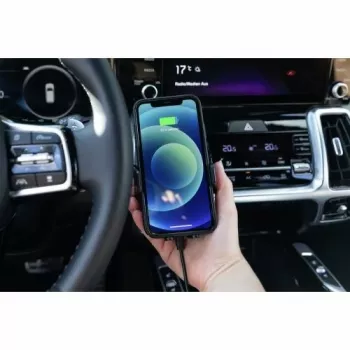 Bezdrátový držák na auto ANSMANN WiLine 15 s nabíječkou – 15W Qi rychlé nabíjení, automatické upnutí, 360° otáčení, černá
