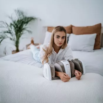 Medivon Perseus 3-in-1 masážní přístroj na nohy, bílá/hnědá