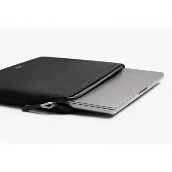 Bellroy Lite Laptop Sleeve 16 - pouzdro na notebook 16 inch (černá)