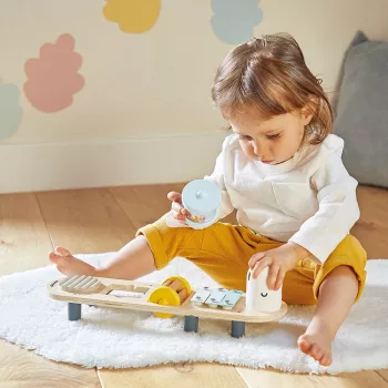 Janod Sweet Cocoon musical worm mini table