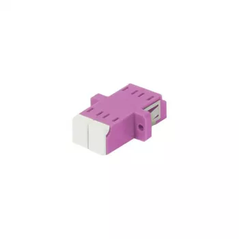 SYNERGY21 LC-LC duplex multimode OM4 optická spojka, Erika Violet, PVC, s přírubou, s jednostrannou laserovou ochrannou klapkou