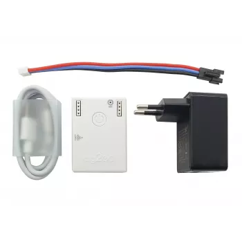 SYNERGY21 Synergy 21 LED QuinLED dig2GO přenosná digitální pixel LED sada s regulátorem výkonu a napájecím zdrojem