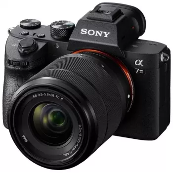 Bezrcadlový fotoaparát Sony Alpha ILCE-7 Mark III + Sony SEL 28-70mm f/3.5-5.6 OSS II Kit
