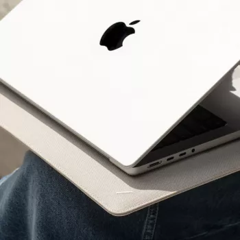 Native Union Stow Slim pouzdro pro MacBook 13/14 inch - pískovcová