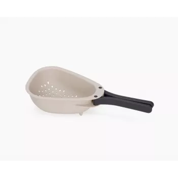 Cedník Joseph Joseph Droplet Mini White s odklápěcí rukojetí