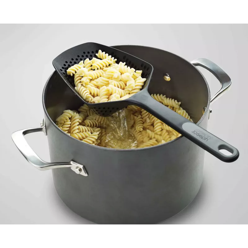 Cedník Joseph Joseph Scoop Plus, černý