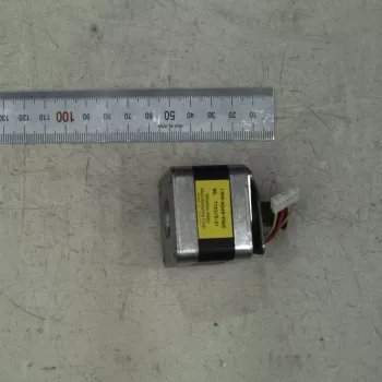 Krokový motor Samsung NEMA 17 1,2A 5,2W 2,2V 17PM-K049-P6WS JC31-00158A
