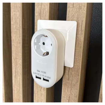 ENTAC adaptér zásuvky s 2x USB-A bílý