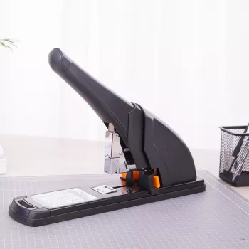 Deli Heavy Duty sešívačka černá - kancelářské potřeby