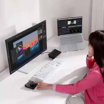ULANZI D100H Bluetooth 5.0 haptický video ovladač s otočným knoflíkem a OLED displejem