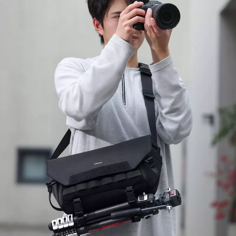 Fotografická crossbody brašna ULANZI BC08 Sling 9L, černá