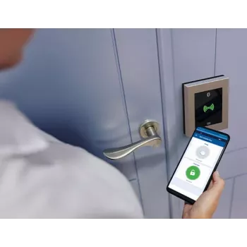 2N Access Unit 2.0 Bluetooth & RFID čtečka, černá