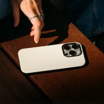 Pouzdro Native Union Active pro iPhone 16