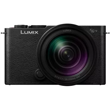 Panasonic Lumix DC-S9 camera with 28-200mm lens kit, jet black (DC-S9HE-K)