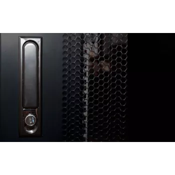 DSIT 47U 19 inch serverový rack s perforovanými předními dveřmi 800x800x2260mm (DS8847PP)