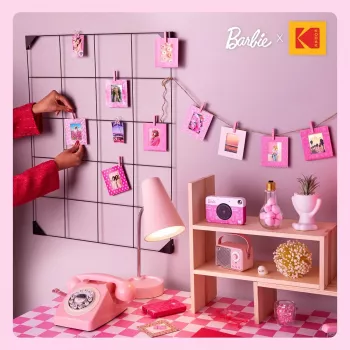 Kodak x Barbie papírové rámečky na fotografie 2x3 inch, 10 kusů (RODB2X3FRSQ)