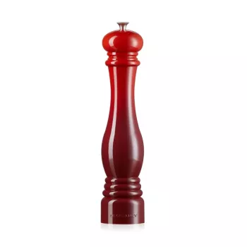 Le Creuset mlýnek na pepř 30cm červený