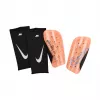 Fotbalové chrániče holení Nike Mercurial Lite oranžové XL