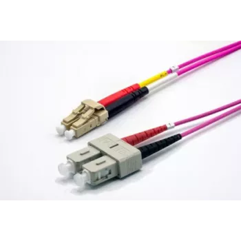 Duplexní optický propojovací kabel OM4 EKIVALAN LC/SC, 50/125 µm, heather violet, 5 m COZOM4DCLC2SE0050A