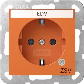 Zásuvka SCHUKO Gira 4452109 s kontrolní LED a odklápěcím krytem, čistě bílá lesklá