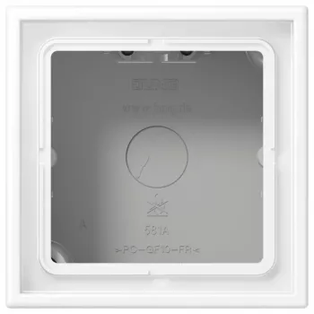 Nástěnná krytka JUNG LS 581 A WWM 1násobná, LS CUBE, lakovaný duroplast, sněhově bílá matná