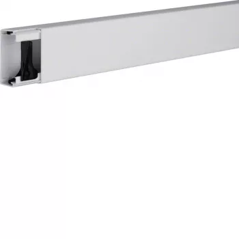 Kabelový kanál Hager LF3006007035 PVC 30x60 mm světle šedý 2 m
