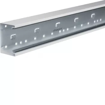 Spodní díl parapetního kanálu Hager BRS6510019016, čelní zajištění, 68x100mm, dopravní bílá, 2m