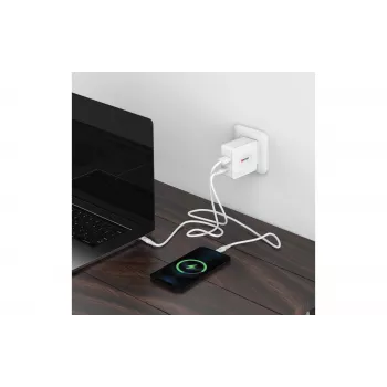 SKROSS Multipower Combo+ US 48W USB Wall Charger with USB-C PD and 3 USB-A Ports SKKT000348WPDUSCCN
