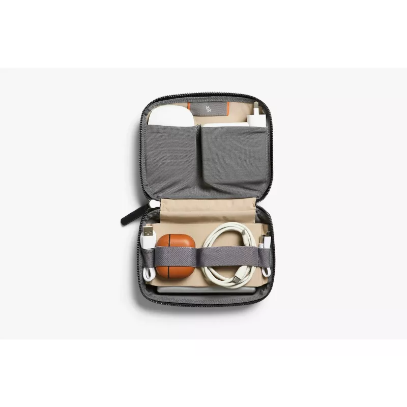 Pouzdro na techniku Bellroy Tech Kit Compact, navy