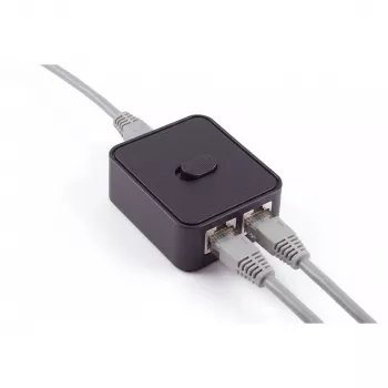 Manuální síťový switch SHIVERPEAKS, 3portový, černý BS08-01100