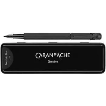 Plnicí pero Caran d'Ache 849 Black Code, střední hrot, matně černé 840.496