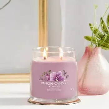 Svíčka Yankee Candle Wild Orchid, střední